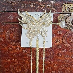 NWOT  Chinese style rhinestone and gold hairpin with long tassels